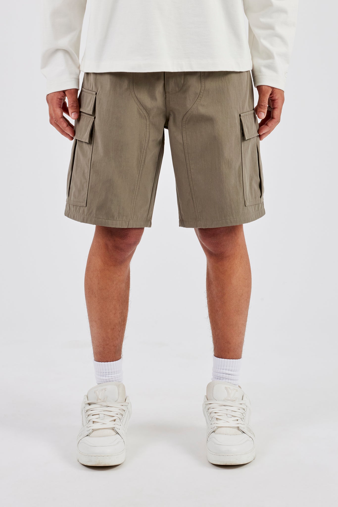 Lockere Cargo-Shorts aus Nylon – Khaki